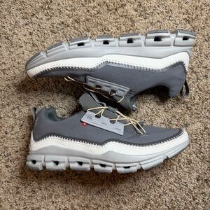 On Cloudaway Asphalt Ivory